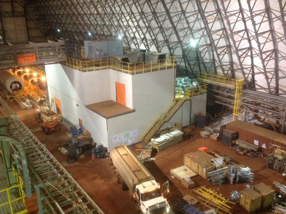 Insulated metal panels in a remote mining camp in northern Quebec